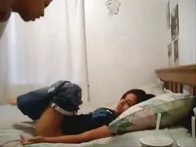 Az új év csaladi xex első anális videója (Roxanne Rae)