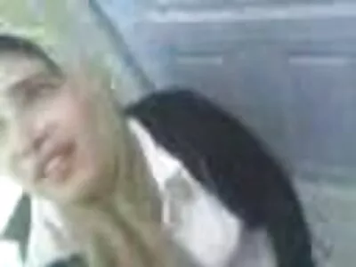 Fehér lánynak van egy kerek családi pornó segge videó (Sarah Vandella)