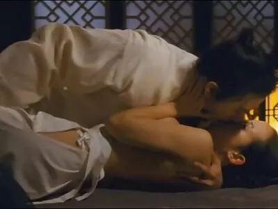 Hatalmas szamár ver ingyen családi pornó egy videót (Julie Cash)