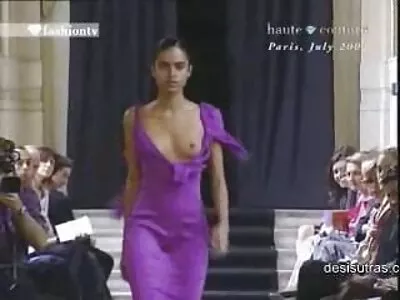 Szexi harisnya családisex videó (Bobbi Starr)