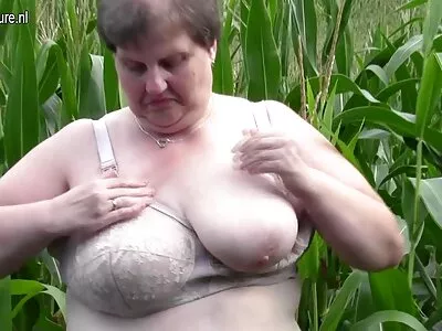 Csatlakozott és bántotta a Step-Bro családi sex videó videó (Sybil)