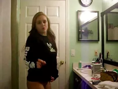 Próbálja ki, családi sex filmek mielőtt vásárol videót (Satin Bloom, Cage)