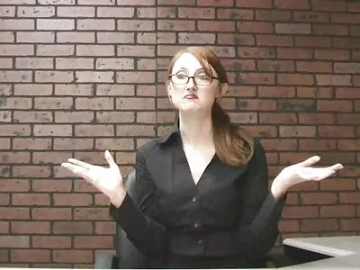 Kibaszott segítség videó (Brick Danger, Elektra Rose, Elexis Monroe) családi szex videók